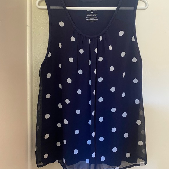 NY & Co blue dot overlay with sheer fronts at shoulders. - Picture 1 of 5